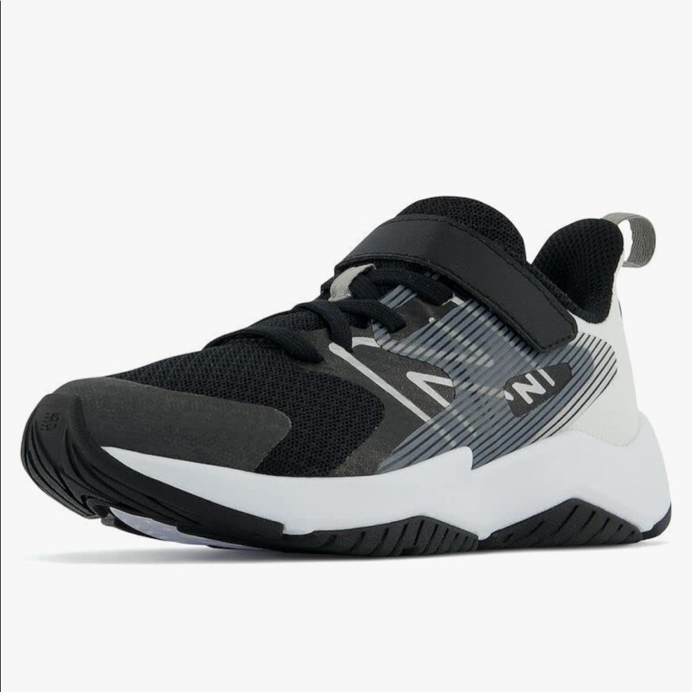 Boys New Balance Rave Run v2 Bungee Lace with Top Strap